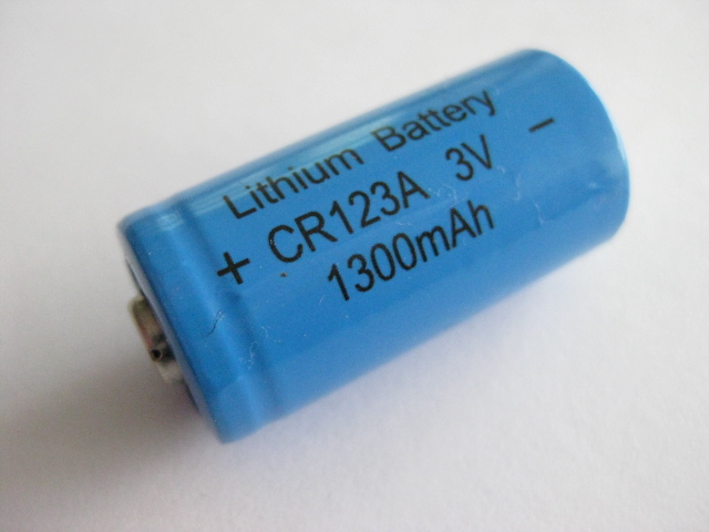 fresh battery CR123A /CR123 / CR17345 Non-rechargeable Battery 3V CR123A Lithium Battery for camera Stick Smoke Alarm